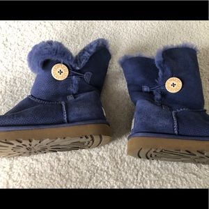 Ugg Short Bailey Button Boots